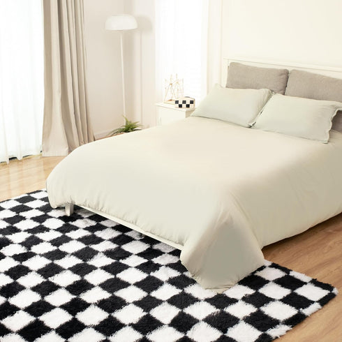 TOOHUB 5x7 Super Soft Rug for Bedroom, Ft Black and White Area Rug Classic Checkered Shaggy Anti-Skid High Pile Soft