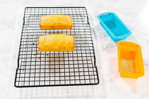 Bakerpan Silicone Mini Loaf Pans for Baking, 4.5 Inch Reusable Baking Mold, Set of 4 Mini Cake Pans