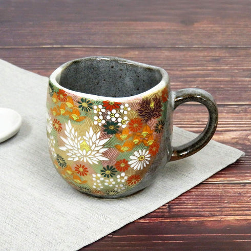Kutani Porcelain Yaki(ware) Coffee Mug with Gold Flower (Standard version)