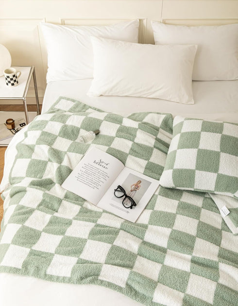 Cozy Queen90"X90") Ultra Soft Buffalo Checkerboard Grid Fluffy Microfiber Queen Size Bed Blanket Checkered Knitted