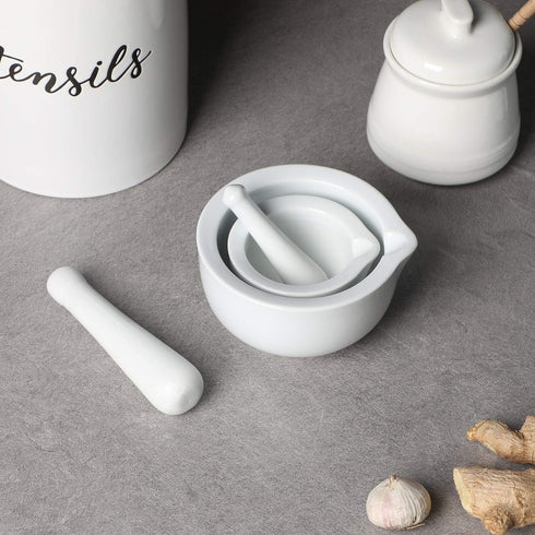 LEETOYI Porcelain Small Mortar and Pestle, Ceramic Herb Grinder Pill Crusher Set, 3.3 inch, White