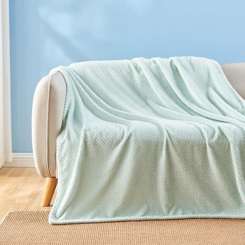 NEWCOSPLAY Super Soft Throw Blanket, Mint Premium Silky Flannel Fleece Leaves Pattern, 50"x60"