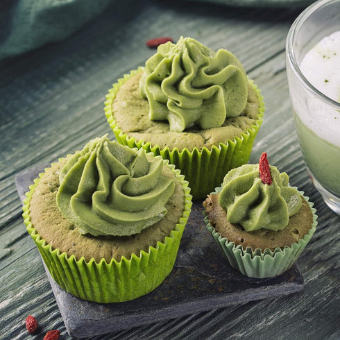 Eoonfirst Standard Size Baking Cups - 200 Pcs Christmas Day Party Cupcake Liners in Green