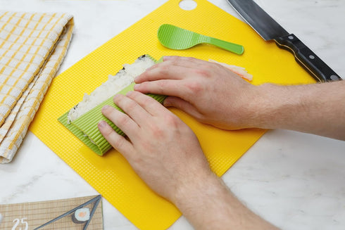 Sushi Making Kit, Home Cooking Gift Set for Kids and Adults, Silicone Sushi Roller with Recipe Book