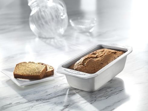 USA Pan American Bakeware Classics 1 Pound Loaf Baking Pan - Aluminized Steel