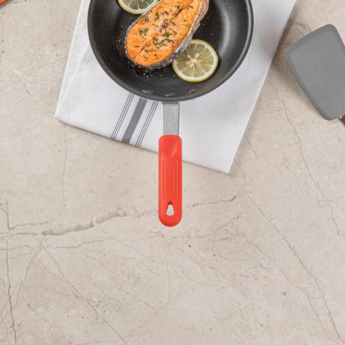 Restaurantware Met Lux Pan Handle Sleeve, 1 Removable Cover for 8-inch and 9-inch Pans, Red Silicone, Dishwashable