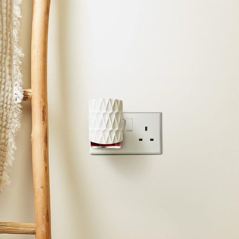 Yankee Candle ScentPlug Starter Kit | Clean Cotton Plug-in Air Freshener | White Organic Pattern | UK 3 Pin Plug, 30