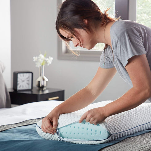 WEEKENDER Gel Memory Foam Pillow - Queen Size, 1-Pack, Medium Plush Feel for Neck & Shoulder Support, Home & Hospital