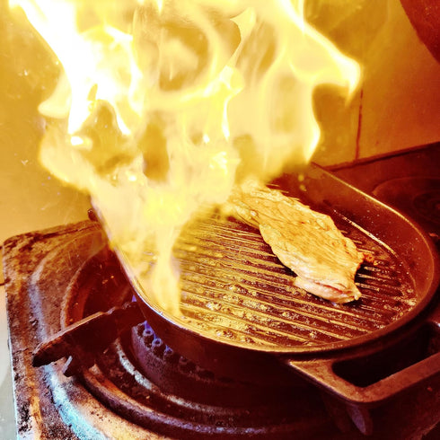 JIN BETTER GRILL PARTS New Skillet with Insulated Wooden Cushion, Removable Handle for Gas Cooktops and Grills