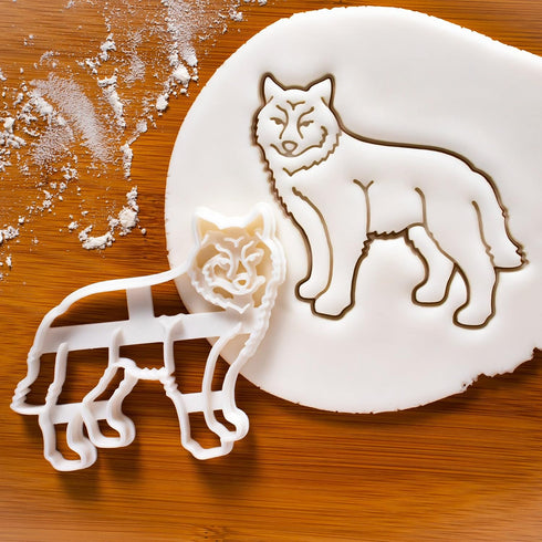Set of 2 Wolf Cookie Cutters, Designs: Face and Body, 2 Pieces - Bakerlogy