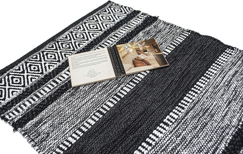 Chardin Home Farmhouse Rug 24''x36'' Black-White, Recycled Cotton Hand Woven Rug for Hallways, Kitchens, Bedrooms