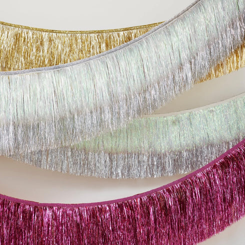 Meri Meri Silver Iridescent Tinsel Fringe Garland (Pack of 1)