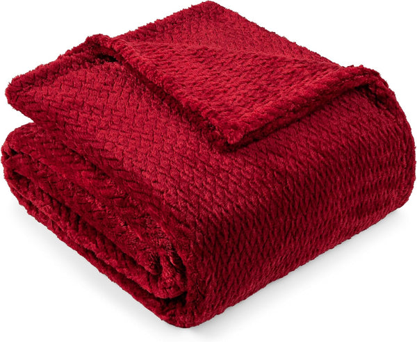 PAVILIA Soft Fleece Throw Blanket, Burgundy Dark Red, Lightweight Plush Warm Blanket for Couch, 50x60 inch
