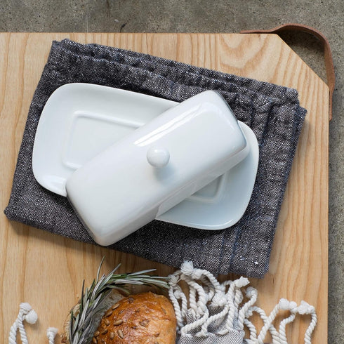 4.5 8 Now Designs Stoneware Rectangle Butter Dish with Lid, White x