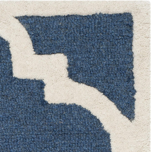 SAFAVIEH Cambridge Collection Handmade Moroccan Trellis Accent Rug, 2' x 3', Navy/Ivory CAM140G