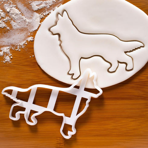 Set of 2 German Shepherd Cookie Cutters (Designs: Face & Body), 2 Pieces by Bakerlogy