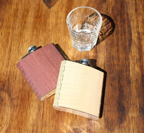 WUDN 6 oz. Wooden Hip Flask Stainless Steel Body Real Aromatic Cedar