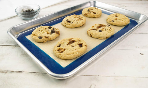 USA Pan Jelly Roll Pan, Heavy Duty Aluminized Steel, 14.1875 x 9.25, Corrugation Design