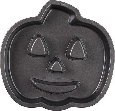Wilton Halloween Jack-O-Lantern Fluted Cake Pan