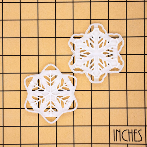 Set of 2 Snowflake Cookie Cutters (Style 1 and 2) - Bakerlogy, 2 Pieces