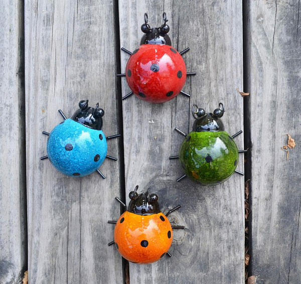GIFTME 5 Metal Garden Wall Art Decorative Set of 4 Cute Ladybugs Outdoor Sculptures