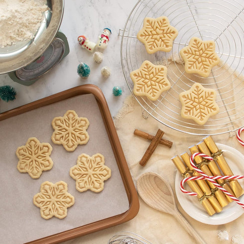 Set of 2 Snowflake Cookie Cutters (Style 1 and 2) - Bakerlogy, 2 Pieces