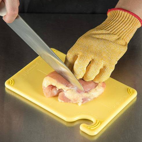 San Jamar Saf-T-Grip Plastic Cutting Board with Safety Hook, 6" x 9" x 0.375", Yellow