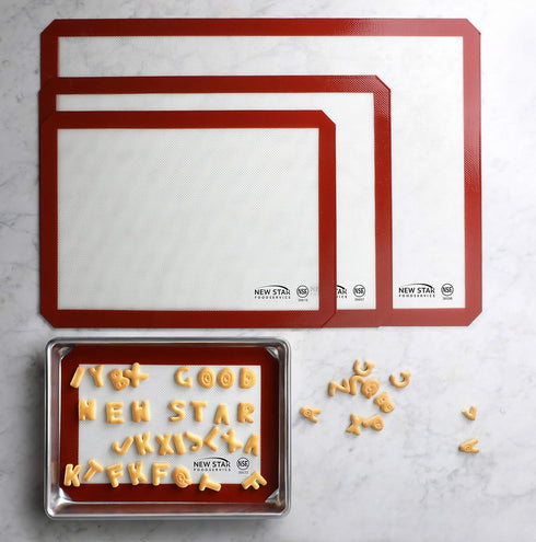 New Star Foodservice Commercial Grade Silicone Baking Mat, Non-Stick Pan Liner, 17 x 25 Inch