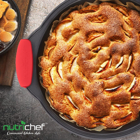 NutriChef Non Stick Round Cake Pan, 9.68 Inch Metal Bakeware with Silicone Handles, Easy-to-Clean, Dishwasher Safe