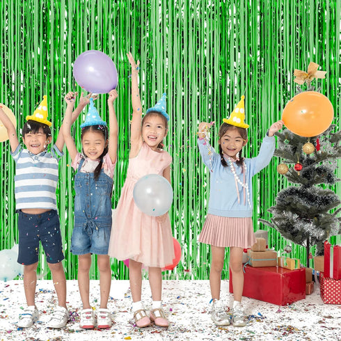 CHRORINE 2pcs 3ft x 8.3ft Green Tinsel Foil Fringe Curtains, Streamers Backdrop for Birthday Jungle Safari Party