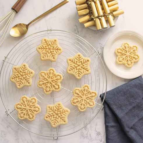 Set of 2 Snowflake Cookie Cutters (Style 1 and 2) - Bakerlogy, 2 Pieces