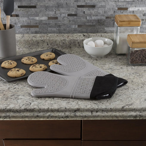 Silicone Oven Mitts – Extra Long Professional Quality Heat Resistant with Quilted Lining, 1 Pair Gray by Lavish Home