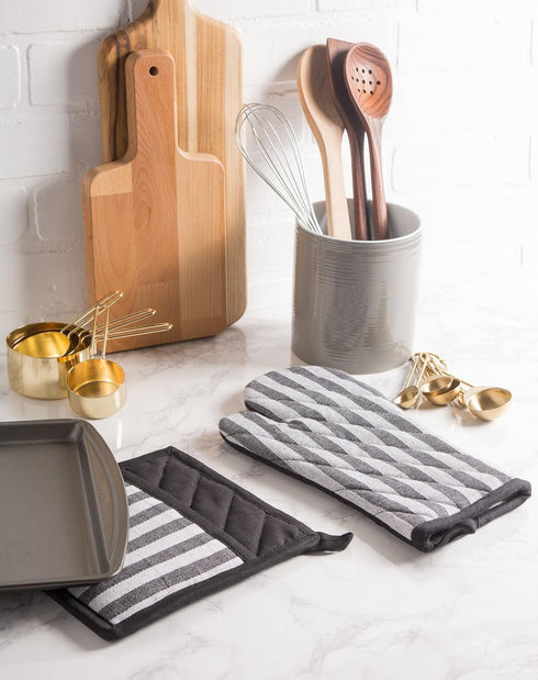 DII Cotton Heat Resistant Kitchen Pot Holders Set, 2 Piece, Farmhouse Chic Geometric Design