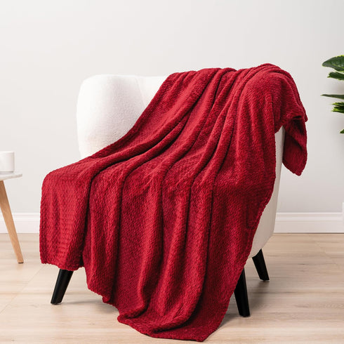 PAVILIA Soft Fleece Throw Blanket, Burgundy Dark Red, Lightweight Plush Warm Blanket for Couch, 50x60 inch