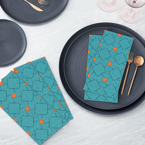 RUVANTI Set of 6 Cloth Napkins, 100% Cotton, 18x18 Inches, Washable, Soft, Absorbent for Parties, Christmas, Weddings