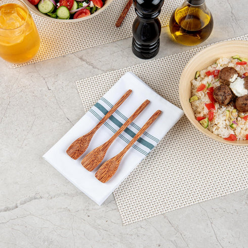 Restaurantware Coco Casa 7 Inch Handmade Serving Spoons, 4 Greaseproof Coconut Spoons for Hot and Cold Foods