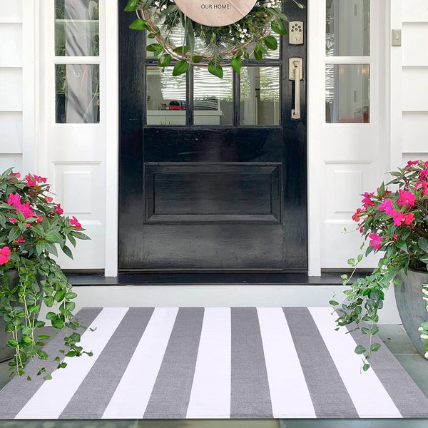 IOHOUZE Grey White Striped Rug 27.5" X 43", Washable Outdoor Front Door Mats for Porch Decor, Entryway