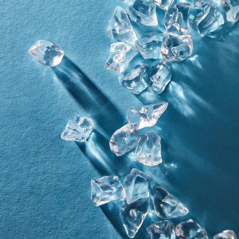 600PCS Fake Crushed Ice Rocks - Acrylic Diamond Crystals, Clear Plastic Ice Cubes for Home Decoration
