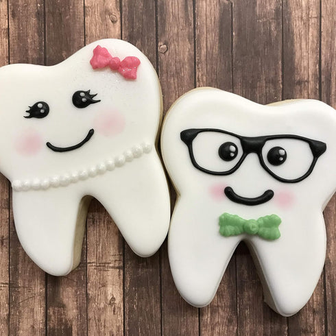 Ann Clark Sweet Smile/Dentist Cookie Cutters 2-Pc. Set Made in the USA - Mouth and Tooth