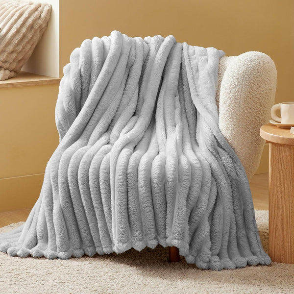 Bedsure Twin Blanket for Couch - 350GSM Super GentleSoft Fuzzy Fluffy Cozy