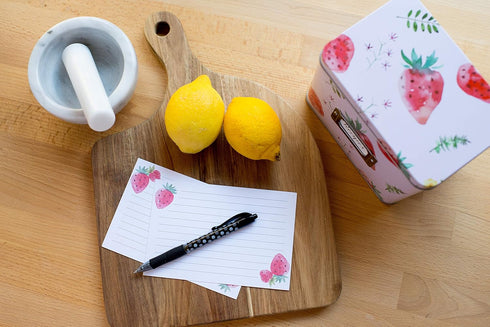 Heart&Berry Recipe Box with Cards and Dividers - Includes 24 4x6 Recipe Cards & 12 Dividers