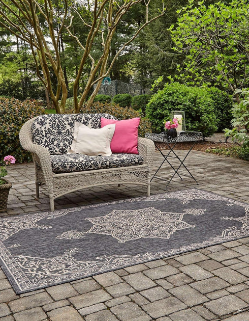 Unique Loom Outdoor Traditional Area Rug - Antique, 2' x 3' 1" Rectangle, Charcoal Gray/Natural Collection