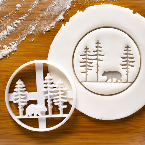 Set of 2 Forest Animal Cookie Cutters, Moose and Bear Designs, 2 Pieces - Bakerlogy