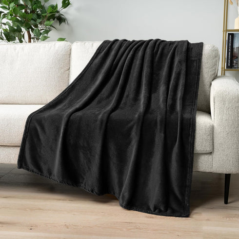 PAVILIA Black Fleece Bed Blanket Queen Size, Super Soft Fuzzy Flannel Throw, 90x90
