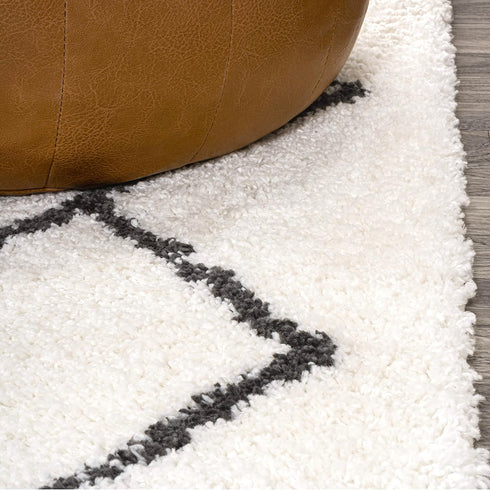 JONATHAN Y MOH410A-3 Cami Moroccan Style Diamond Shag Indoor Area Rug, White/Gray, 3 X 5