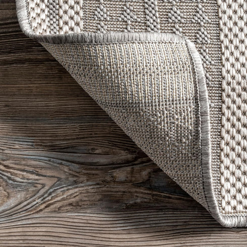 nuLOOM 2' x 3' Outdoor Tribal Geometric Area Rug, Stain Resistant, Weather Resistant for High Traffic