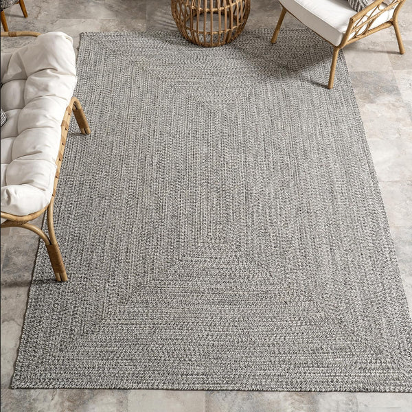 nuLOOM 2' x 3' Solid Hand Braided Indoor/Outdoor Area Rug, Weather Resistant, Pet-Friendly, Wynn Salt And Pepper