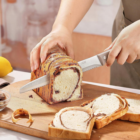 8 Inch Bread Knife with Cover, Serrated Bread Cutter Ideal for Slicing Homemade Bread, Bagels, Cake