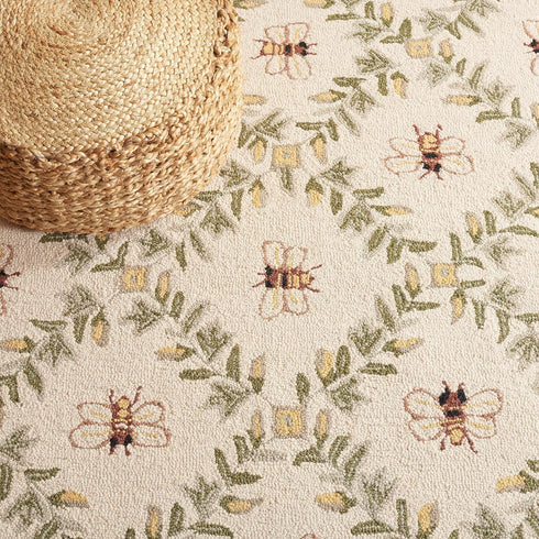 1'8" 2'6", Country (HK55A) SAFAVIEH Chelsea Collection Accent Rug - x Ivory & Green, Hand-Hooked French Wool, Ideal