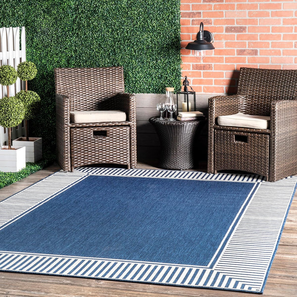 nuLOOM 2' x 3' Outdoor Area Rug, Striped Border Design, Stain Resistant, Durable for Patio, Balcony, Living Room